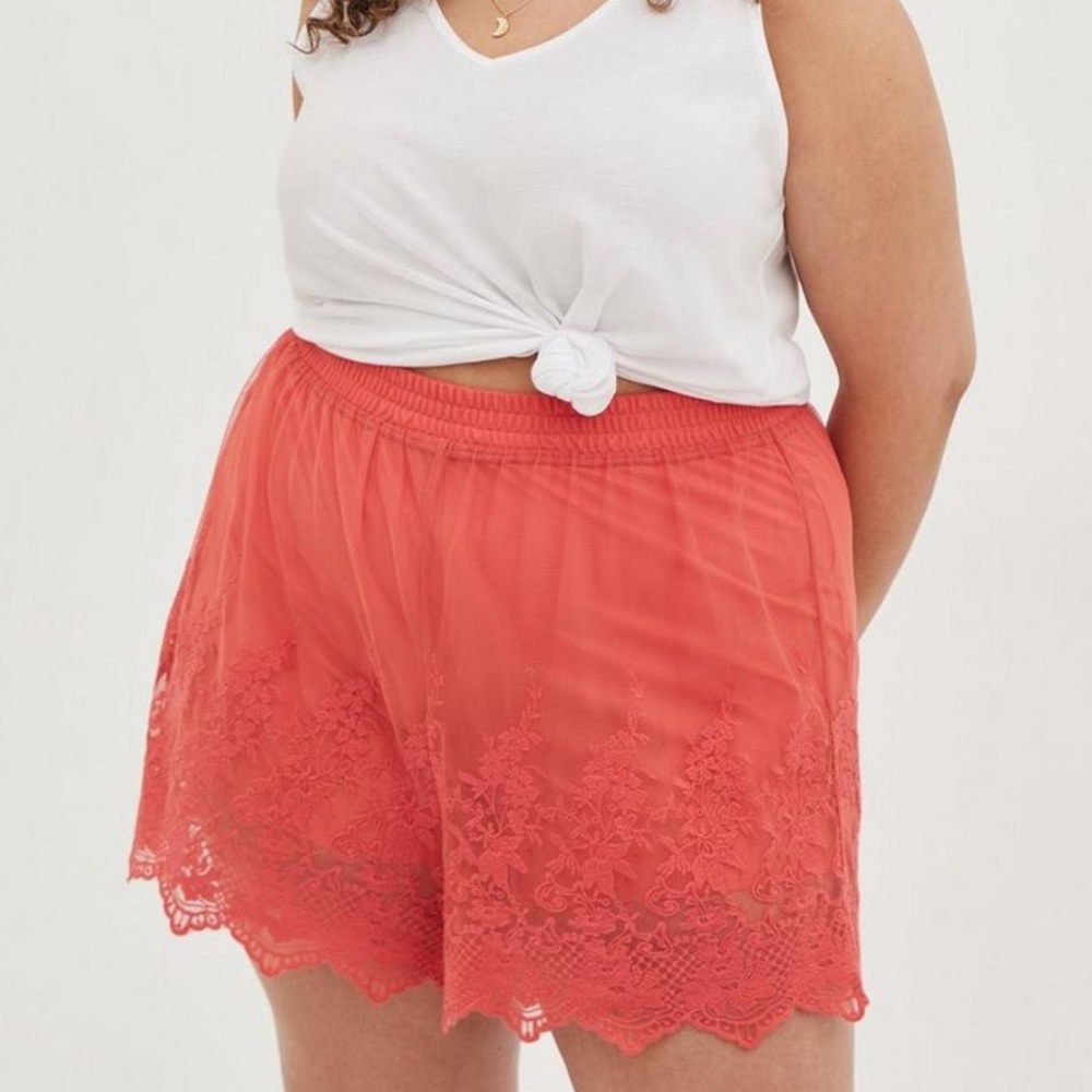 NWT Torrid 5 Inch Pull-On Stretch Mesh Lace Mid-Rise Short In Coral Size 2X